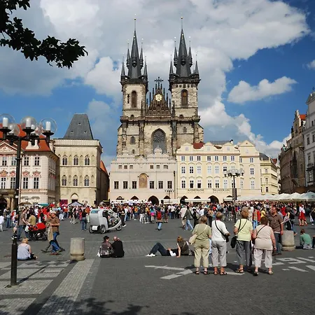 Szálloda U Tri Bubnu