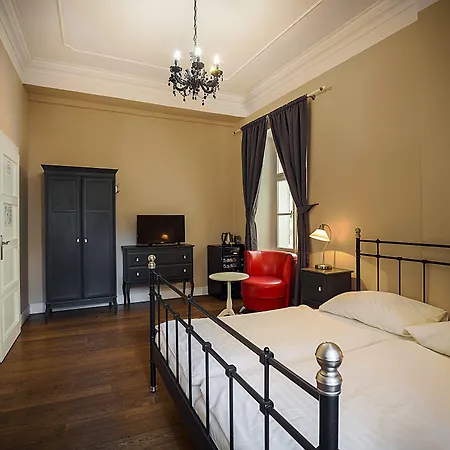 U Tří Bubnů Hotel Praga