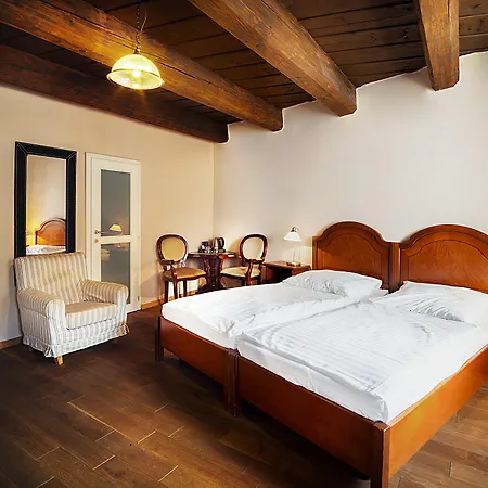 U Tří Bubnů Hotel Praga