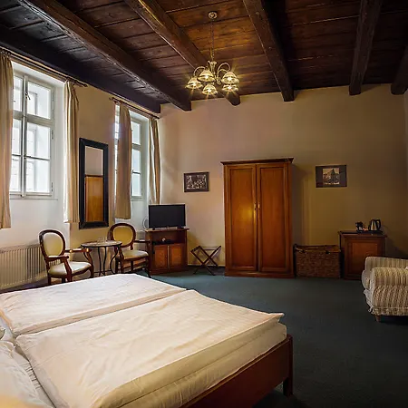 U Tri Bubnu Szálloda 3*