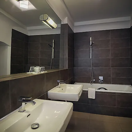 Отель U Tri Bubnu 1357