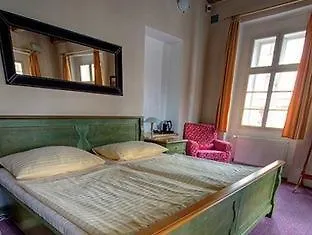 U Tri Bubnu Hotel Prag