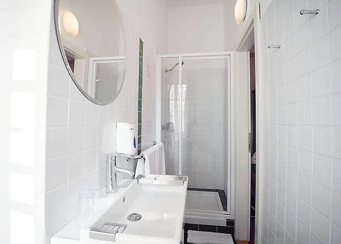 Hotell U Tri Bubnu Prag