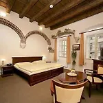 U Tri Bubnu Hotel Prag