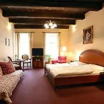 U Tri Bubnu 3* Prag
