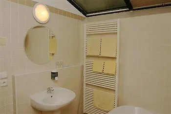 U Tri Bubnu Hotel 3*