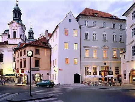 U Tri Bubnu Hotel 3*