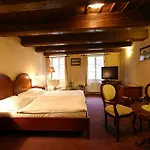 Hotel U Tri Bubnu Praag